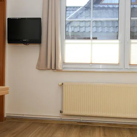 Likedeeler 4 * Zingst