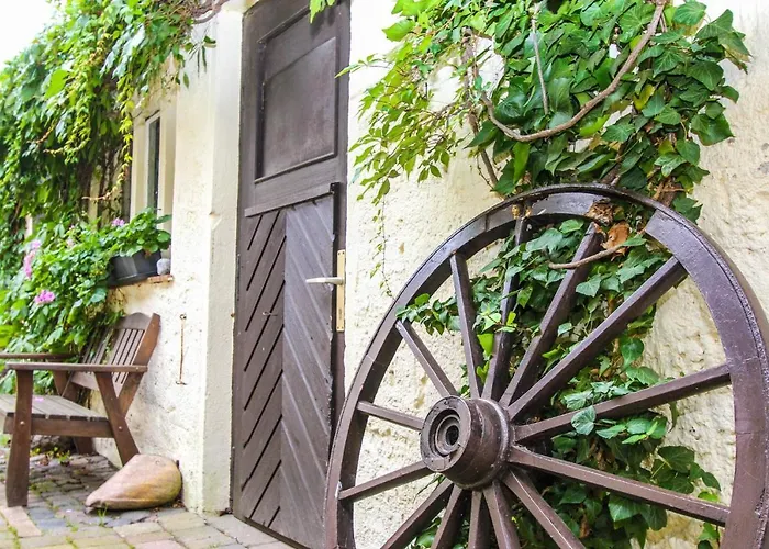 Likedeeler 4 * Zingst