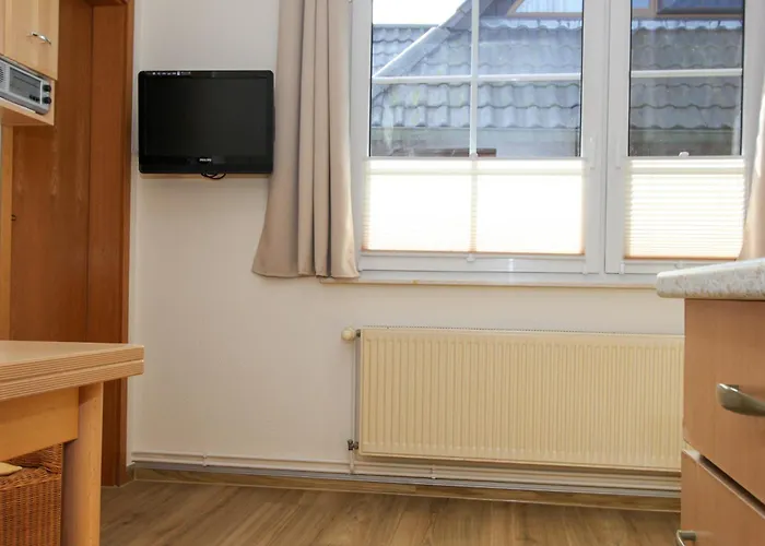 Likedeeler 4 * Zingst